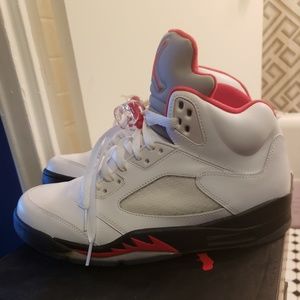 Jordan Retro 5 white blk red
